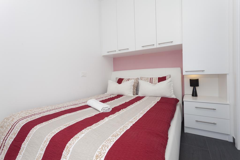 Apartments Svetec Vir Eksteriør billede