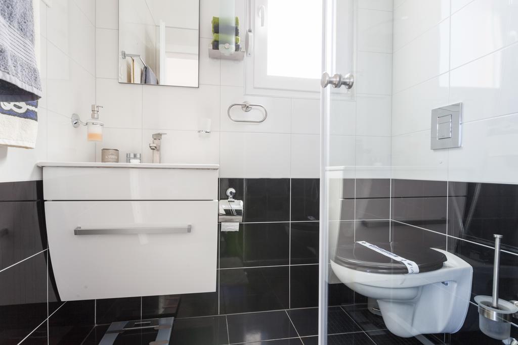 Apartments Svetec Vir Eksteriør billede