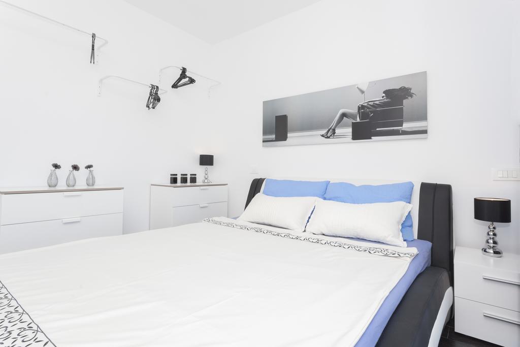 Apartments Svetec Vir Eksteriør billede
