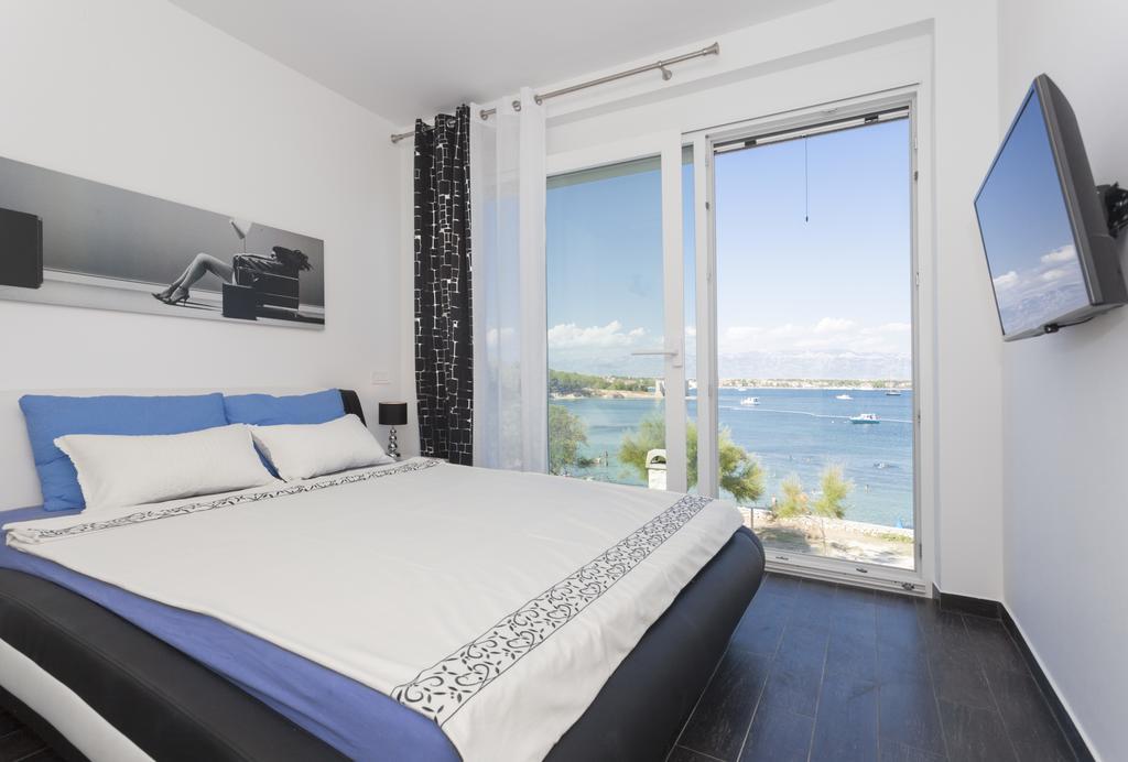 Apartments Svetec Vir Eksteriør billede